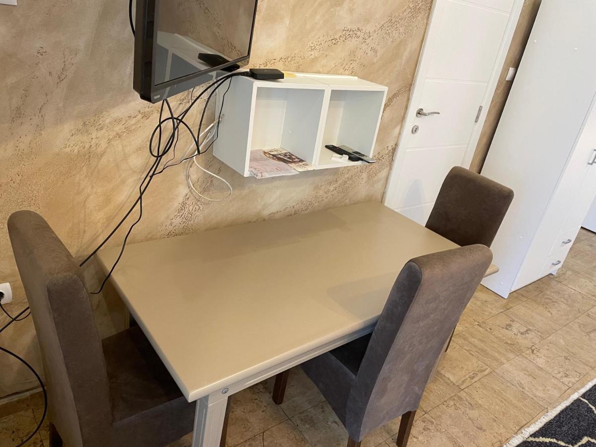 Bora Apartmani - Free Parking - City Center Vranje Exteriér fotografie