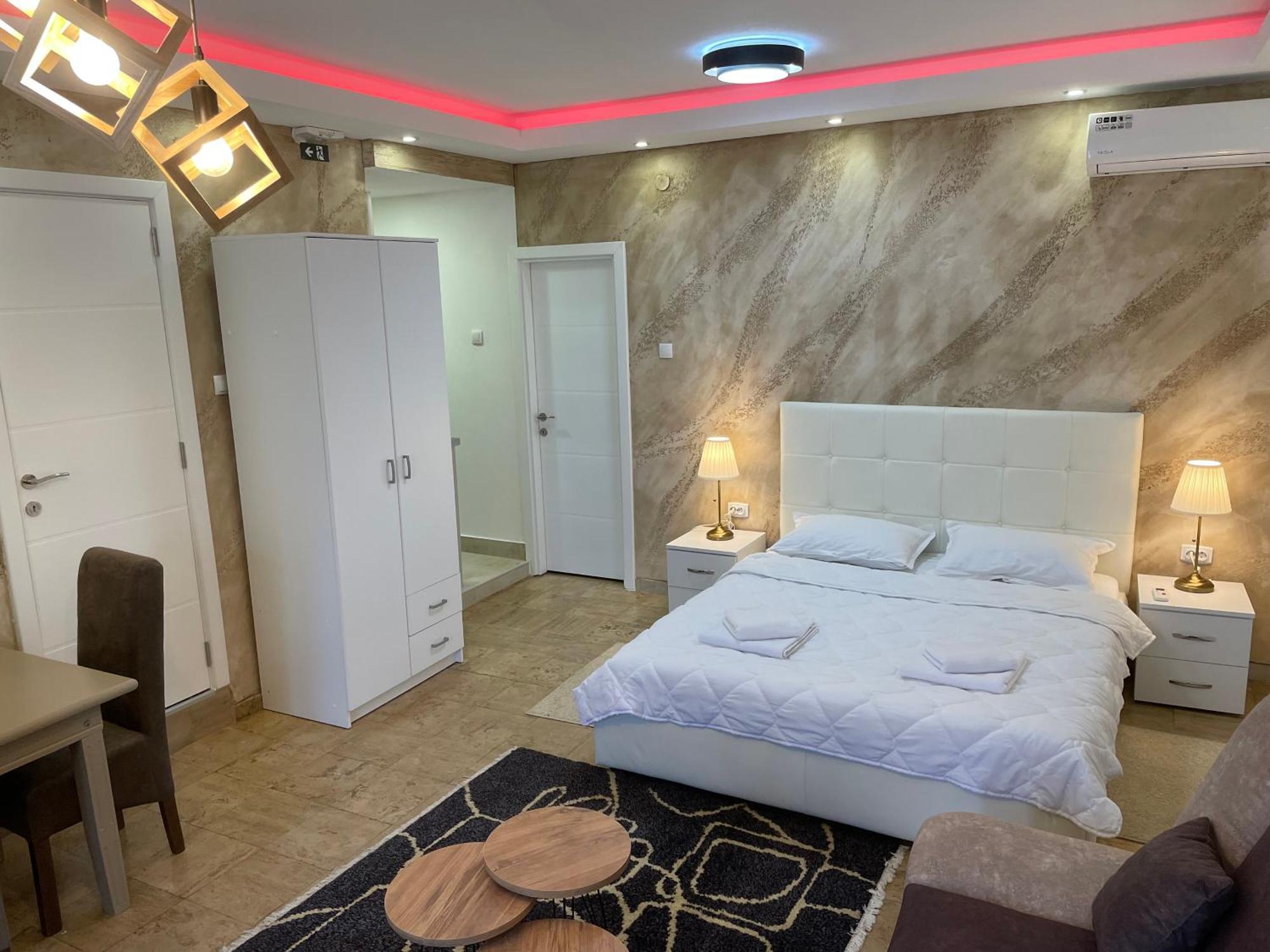 Bora Apartmani - Free Parking - City Center Vranje Exteriér fotografie